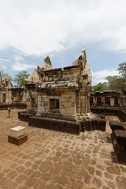 29-Prasat Sdok Kok Thom (2013)-050